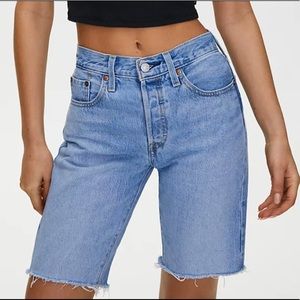 Levi’s 501 knee length shorts Luxor size 28
